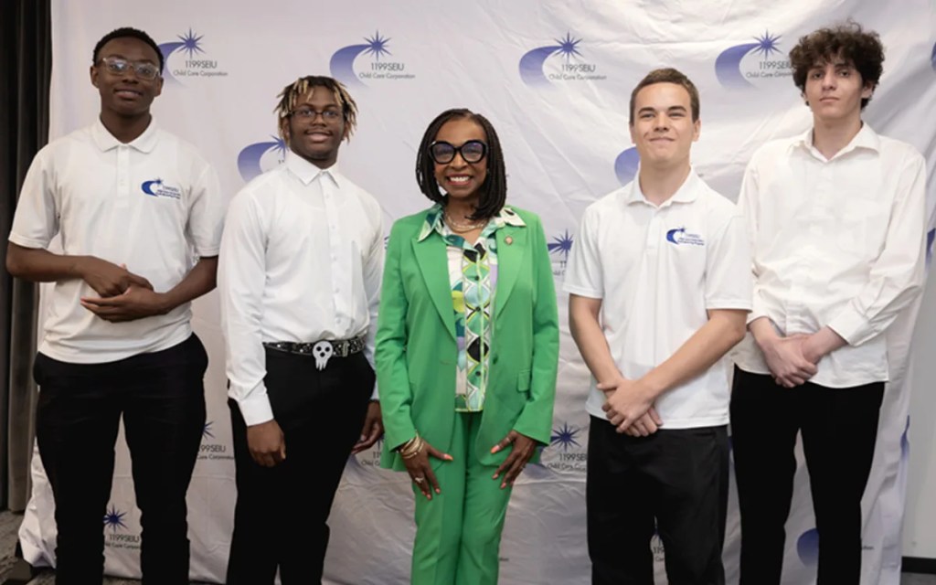Youth Mentoring and Teen Programs Prepare Children for Academic Success